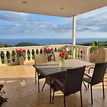 Vista Alegria Villa *