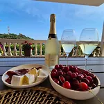 Vista Alegria Villa